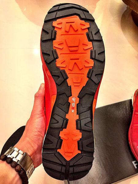 開箱體驗,這雙猛犸象MAMMUT徒步鞋舒適又透氣