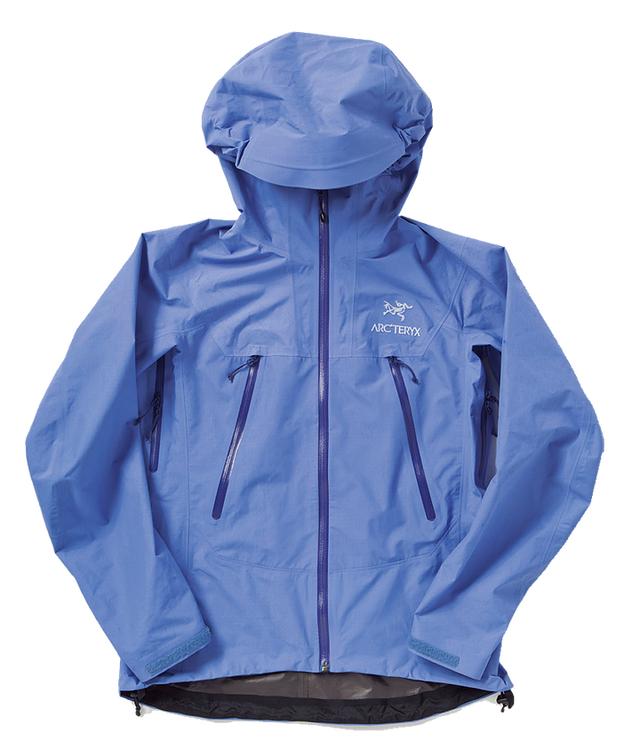 戶外登山穿什么?女生戶外必備穿搭常識