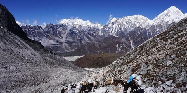 尼泊爾經典徒步路線,馬納斯魯峰大環線MCT雪山徒步攻略