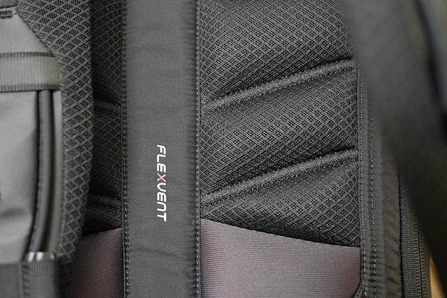 北面(The North Face)雙肩背包開箱曬物