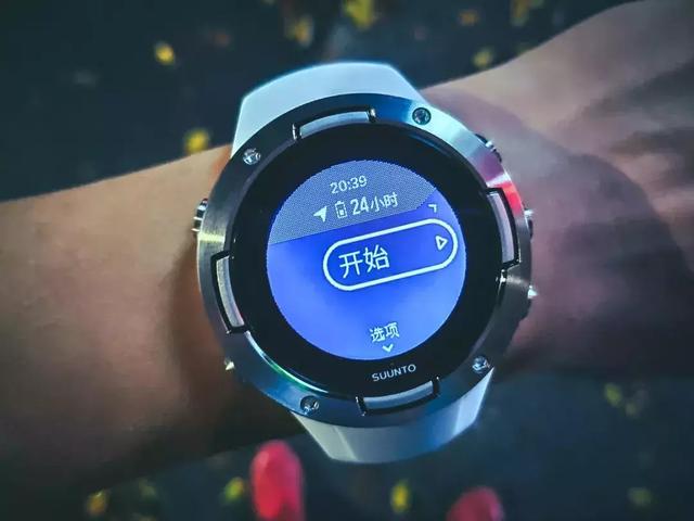 Suunto頌拓5運動手表開箱評測,專為運動人士設計的運動腕表