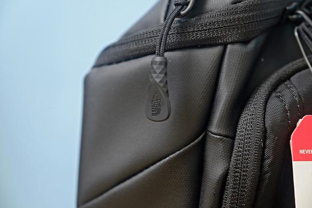 北面(The North Face)雙肩背包開箱曬物