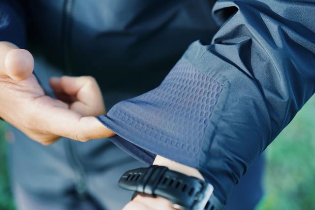 Mammut猛犸象極限沖鋒衣評測,一款經典有實力的防水外套