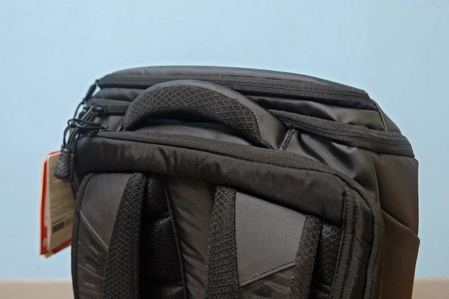 北面(The North Face)雙肩背包開箱曬物