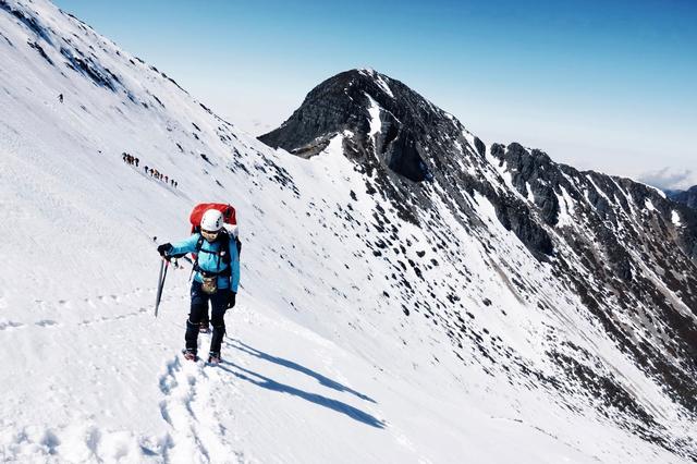 Mammut猛犸象極限沖鋒衣評測,一款經典有實力的防水外套
