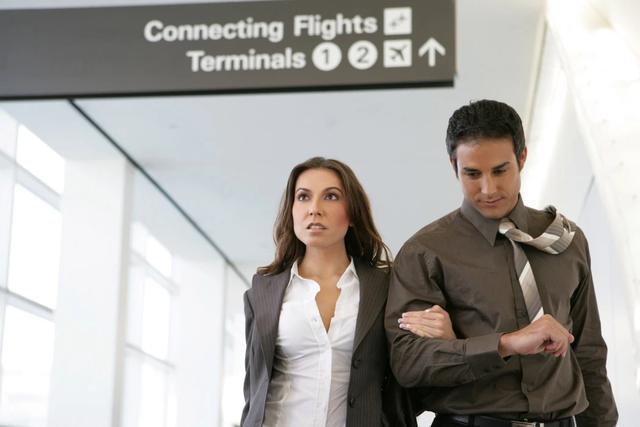 出國旅游時常用的英語,五個必備場景實用英語口語對話