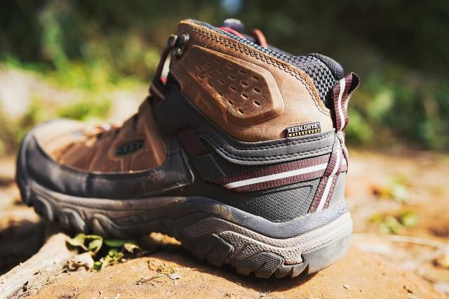 為自己選雙舒適的登山鞋,KEEN TARGHEE III 登山鞋測評