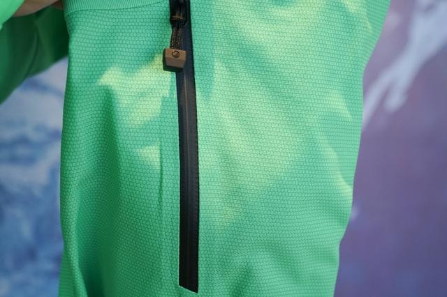 The North Face(北面)最新面料FUTURELIGHT系列產(chǎn)品實穿分享,防水透氣性能新體驗
