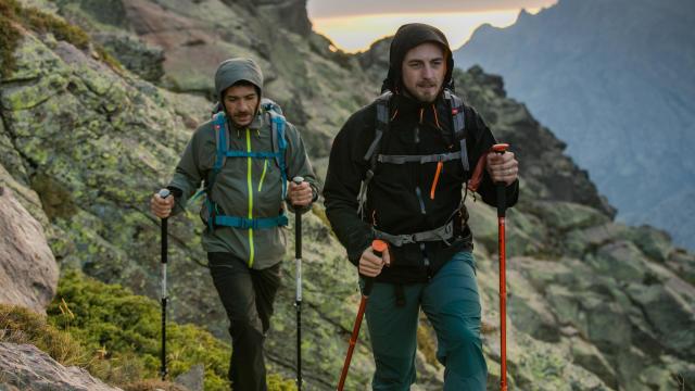 登山杖使用指南,該如何調整與使用登山杖?