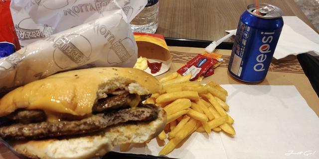 阿根廷自由行攻略,佩里托莫雷諾冰川徒步旅行一日游