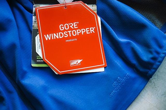 Mammut猛犸象軟殼外套開箱,輕薄軟殼外套首選