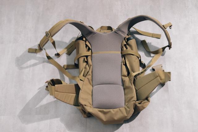 戶外徒步背包推薦,神秘牧場Mystery Ranch開箱體驗