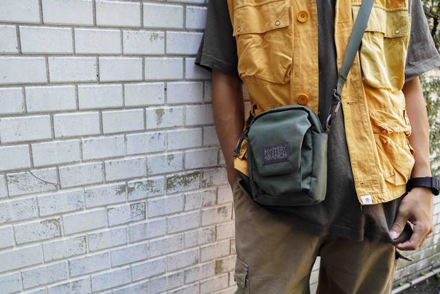 一起當(dāng)個(gè)戶外時(shí)尚潮人,人人都能上手的三種背心穿搭