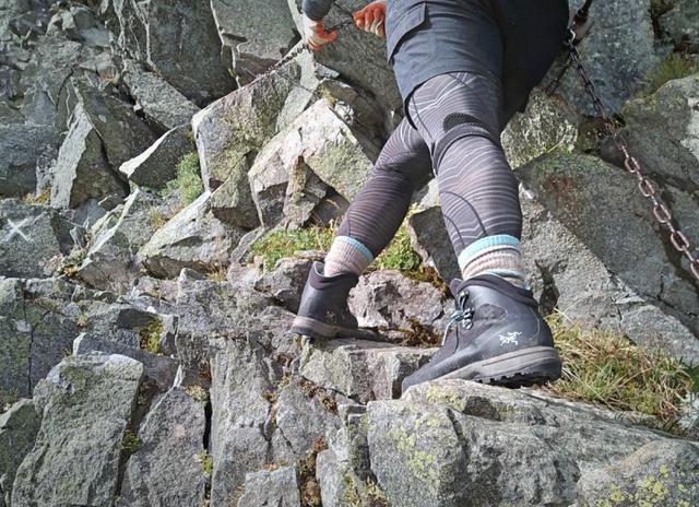 Arc’teryx始祖鳥全新輕量重裝登山鞋實測,徒步中發現的好裝備