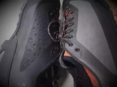 Arc'teryx始祖鳥打假指南,教你辨別真假始祖鳥