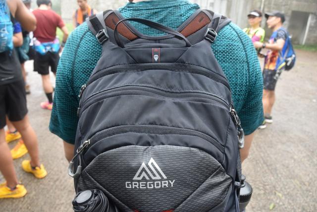 Gregory格里高利NANO輕量背包實拍評測,以輕取勝容量夠大