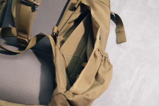 戶外徒步背包推薦,神秘牧場Mystery Ranch開箱體驗