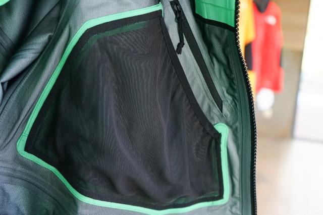 The North Face(北面)最新面料FUTURELIGHT系列產(chǎn)品實穿分享,防水透氣性能新體驗