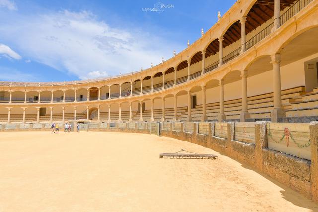 發(fā)現(xiàn)一個不一樣的西班牙,白色山城懸崖小鎮(zhèn)龍達Ronda自由行