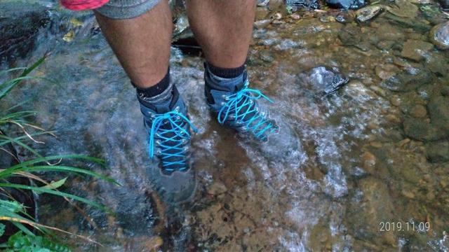 AKU登山鞋好不好,意大利品牌登山鞋全地形體驗測評