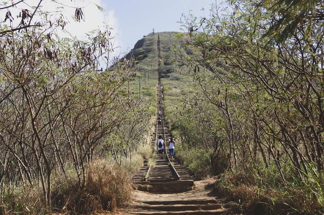 夏威夷火山徒步之旅,穿著Salomon薩洛蒙輕量戶外鞋實測