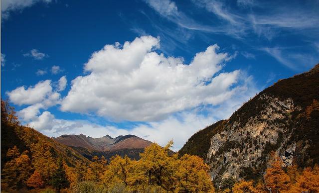 川西徒步稻城亞丁,除了美景還有沖古寺