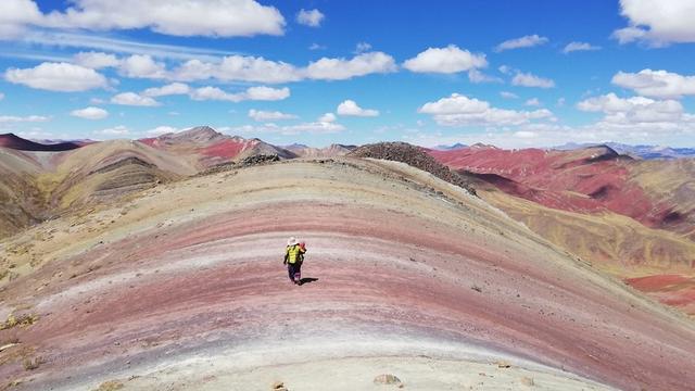 秘魯的彩虹山,這才是你看到的彩虹山真相