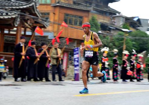 2019環雷公山超百公里馬拉松圓滿完賽 賽事升級助力脫貧