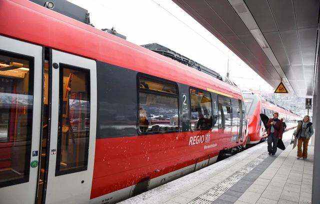 楚格峰游玩實用攻略,帶你探秘德國第一高峰的冰雪世界