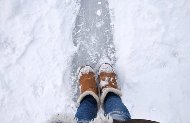 楚格峰游玩實用攻略,帶你探秘德國第一高峰的冰雪世界