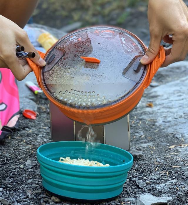 Sea to Summit戶外野營便攜折疊鍋具實測,戶外露營吃飯的家伙