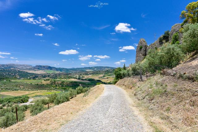 發(fā)現(xiàn)一個不一樣的西班牙,白色山城懸崖小鎮(zhèn)龍達Ronda自由行