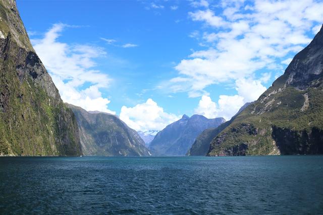 新西蘭皇后鎮必去米佛峽灣經典一日游攻略,探索世界第八大奇跡