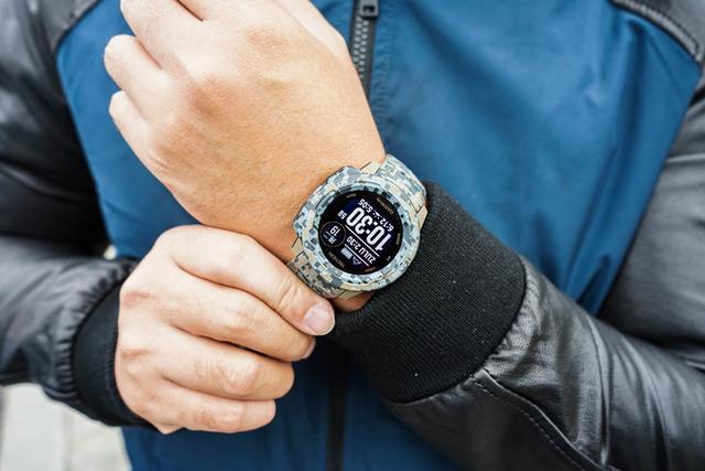 Garmin佳明Instinct Tactical腕表開箱及簡單評測