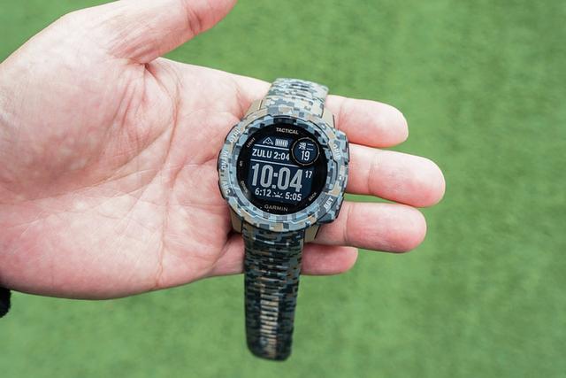 Garmin佳明Instinct Tactical腕表開箱及簡單評測