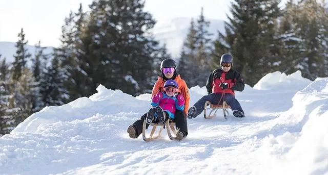 滑雪團該怎么挑?跟團滑雪好好玩,滑雪行程挑選攻略