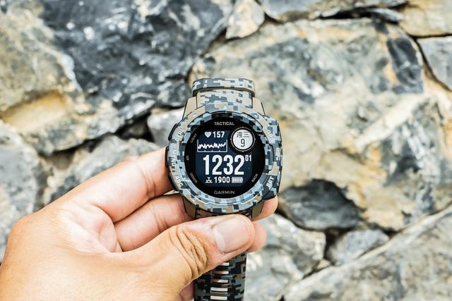 Garmin佳明Instinct Tactical腕表開箱及簡單評測