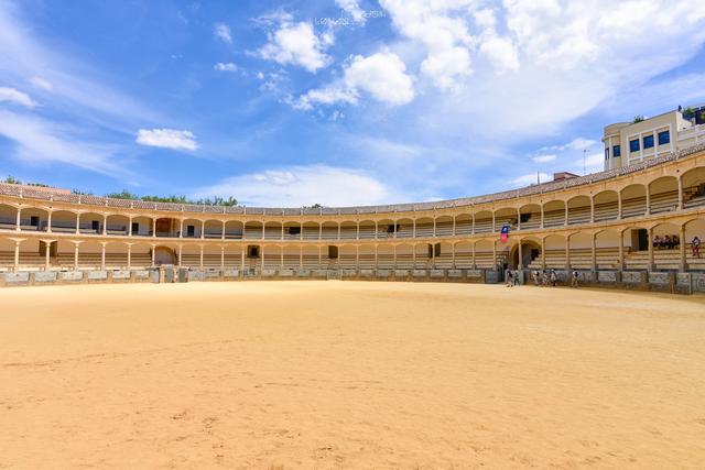 發(fā)現(xiàn)一個不一樣的西班牙,白色山城懸崖小鎮(zhèn)龍達Ronda自由行