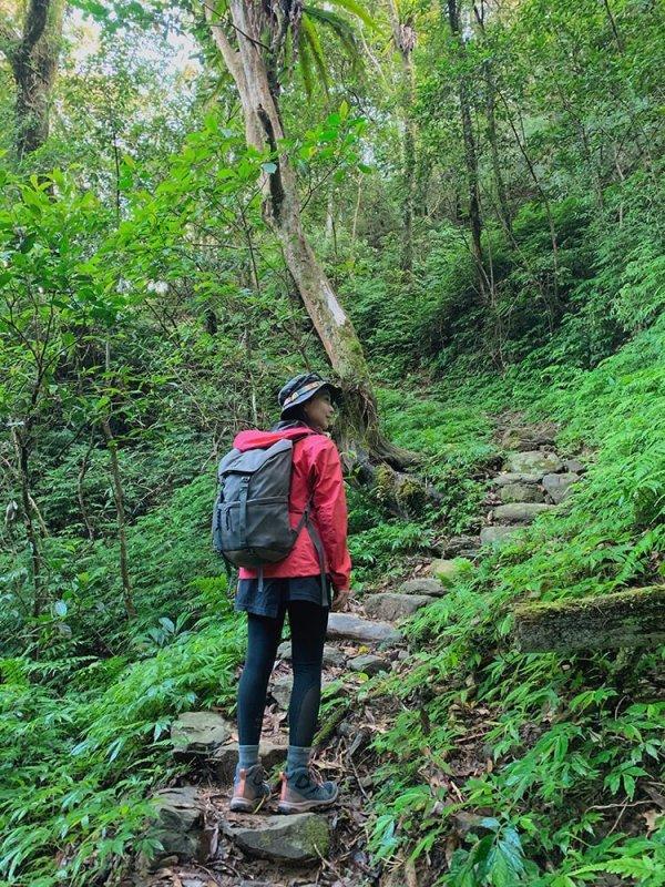 Salomon薩洛蒙徒步登山鞋實測,一雙在山林與城市間探索的戶外鞋