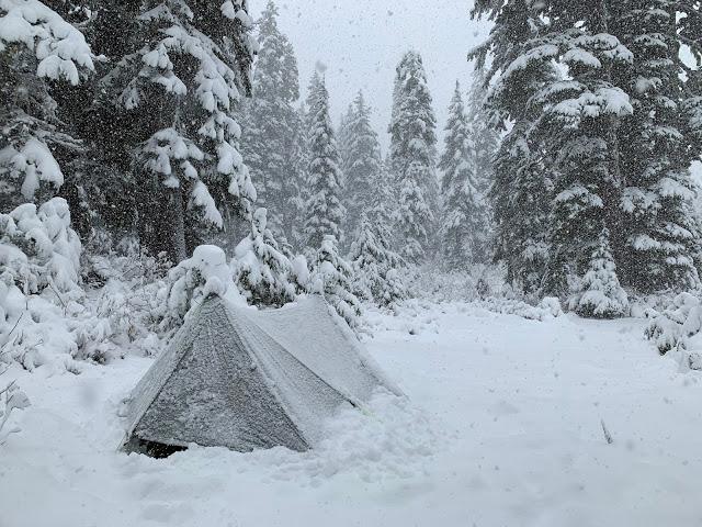 輕量化戶外裝備指南,兩款超輕帳篷Hyperlite Mountain Gear和Zpacks使用心得