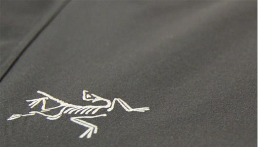 入手始祖鳥Arc'teryx Gamma LT Pant軟殼褲，適合日常穿的褲子