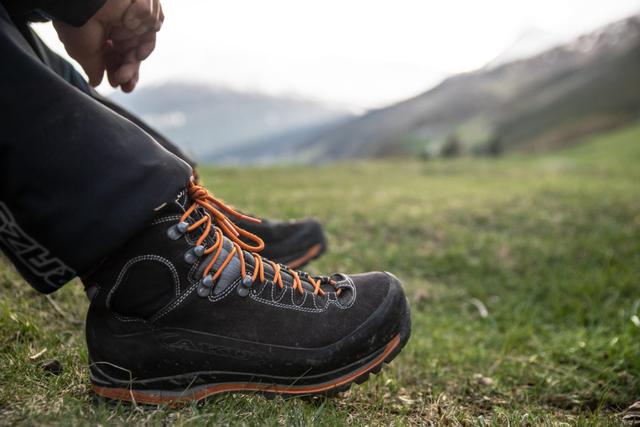 專(zhuān)業(yè)登山鞋買(mǎi)哪種,你所不知道的登山鞋小知識(shí)