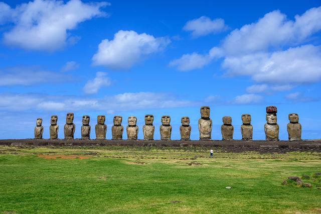 一座鮮活的露天博物館,智利復活節島探索巨大石雕的秘密