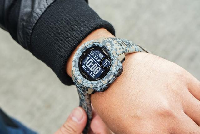 Garmin佳明Instinct Tactical腕表開箱及簡單評測