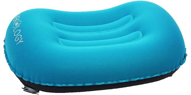 露營裝備推薦,你戶外露營睡覺的時候需要用的枕頭