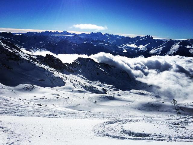 冬季旅行值得去的10個全球滑雪勝地,小白也能玩得很開心！