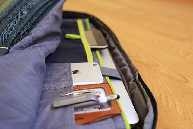 男士商務(wù)旅行包,我選這款Deuter多特戶(hù)外背包