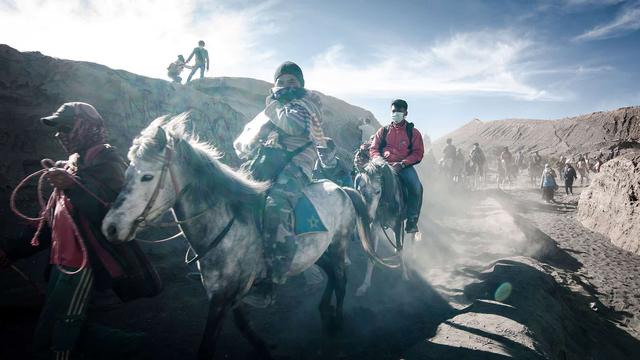 印尼泗水一日游旅行指南,爬布羅莫火山看日出