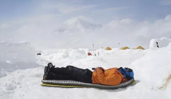 戶外露營,選擇一款合適自己活動的睡墊,和選帳篷、睡袋同樣重要