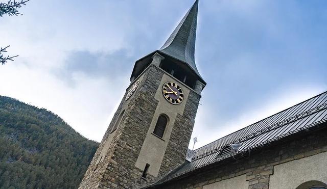 瑞士采爾馬特自由行,阿爾卑斯山下的童話(huà)小鎮(zhèn)